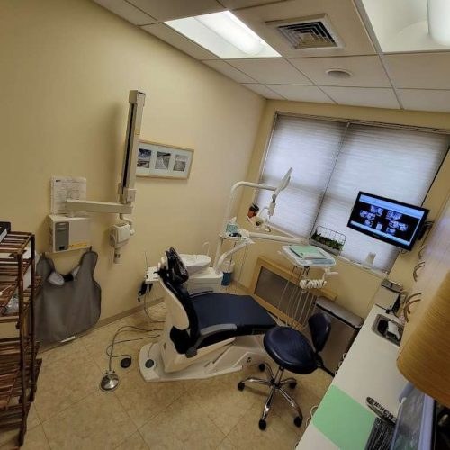 Zusin Dental treatment room